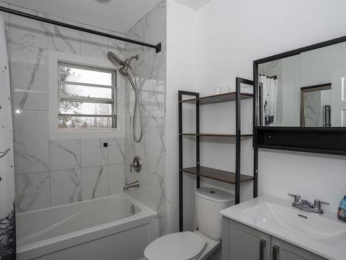 9 Ruttan, Thunder Bay, ON - Indoor Photo Showing Bathroom
