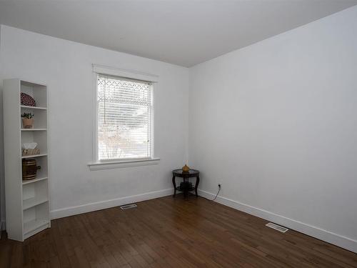 9 Ruttan, Thunder Bay, ON - Indoor Photo Showing Other Room