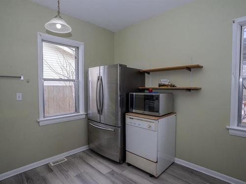 9 Ruttan, Thunder Bay, ON - Indoor