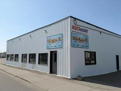 2 217 CUMBERLAND Street  Thunder Bay, ON P7A 4N2