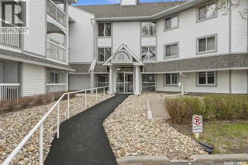134 960 Assiniboine Avenue E, Regina, SK - Outdoor