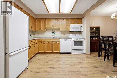 134 960 Assiniboine Avenue E, Regina, SK - Indoor Photo Showing Kitchen