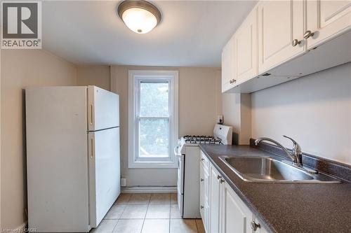 89 Carrick Avenue Unit# 3, Hamilton, ON - Indoor Photo Showing Kitchen