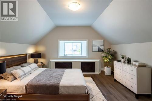 89 Carrick Avenue Unit# 3, Hamilton, ON - Indoor Photo Showing Bedroom