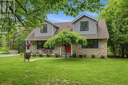 222 CONCESSION 11 E Hamilton, ON L8B 1H8