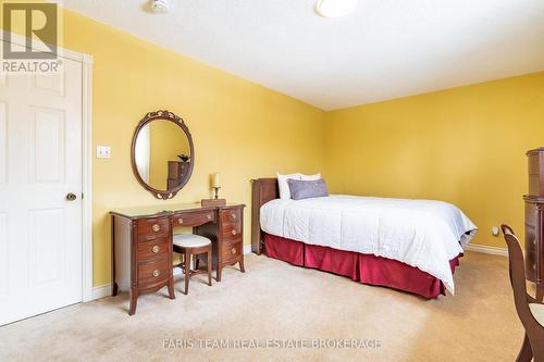21 Pooles Road, Springwater, ON - Indoor Photo Showing Bedroom