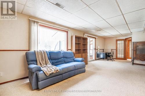 21 Pooles Road, Springwater, ON - Indoor
