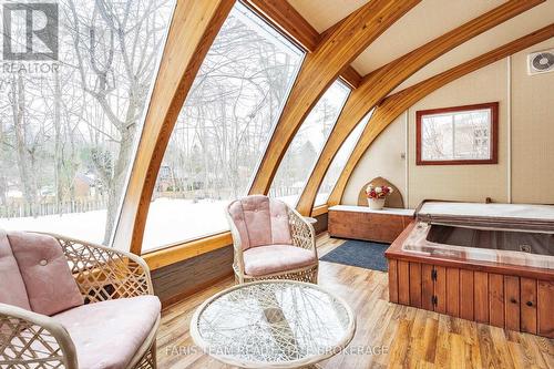 21 Pooles Road, Springwater, ON - Indoor Photo Showing Living Room