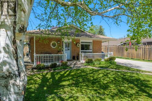 74 GRENVILLE STREET N  Saugeen Shores, ON N0H 2L0