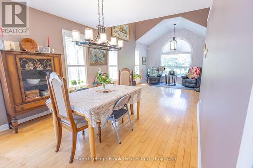 609 Brick Road, Selwyn, ON - Indoor Photo Showing Dining Room