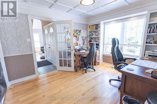 609 Brick Road, Selwyn, ON - Indoor Photo Showing Office