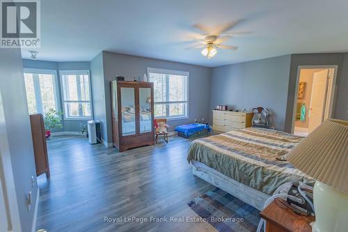 609 Brick Road, Selwyn, ON - Indoor Photo Showing Bedroom
