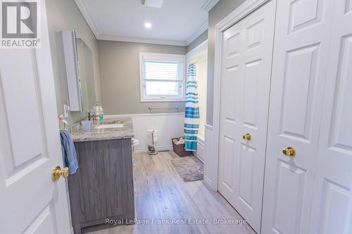 609 Brick Road, Selwyn, ON - Indoor Photo Showing Other Room