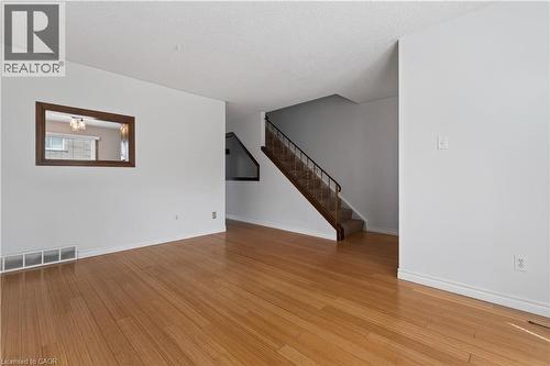 2700 Barton Street E Unit# 31, Hamilton, ON - Indoor Photo Showing Other Room
