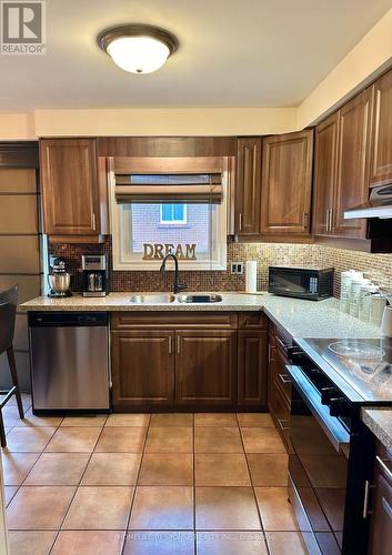 3430 Homark Drive, Mississauga, ON - Indoor Photo Showing Kitchen With Double Sink