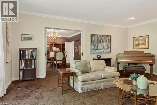 399 Hess Street S, Hamilton, ON - Indoor Photo Showing Living Room