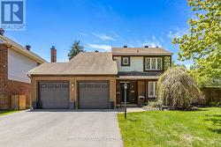 8 TROTTING WAY  Ottawa, ON K2M 1B2