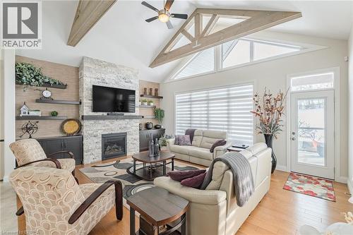 5 Moore Boulevard, Brantford, ON - Indoor Photo Showing Living Room With Fireplace