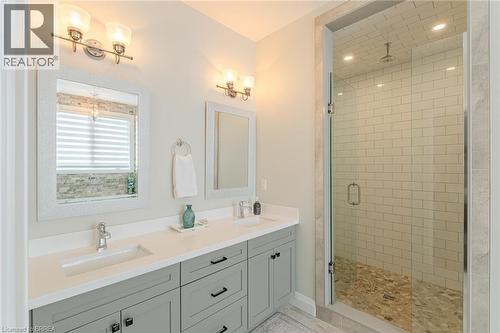 5 Moore Boulevard, Brantford, ON - Indoor Photo Showing Bathroom
