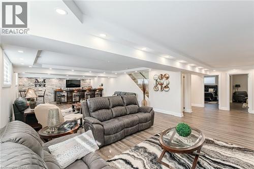 5 Moore Boulevard, Brantford, ON - Indoor Photo Showing Living Room