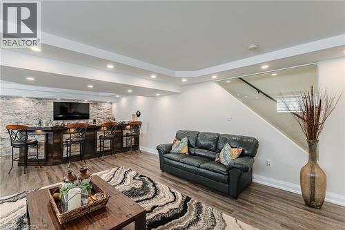 5 Moore Boulevard, Brantford, ON - Indoor Photo Showing Living Room