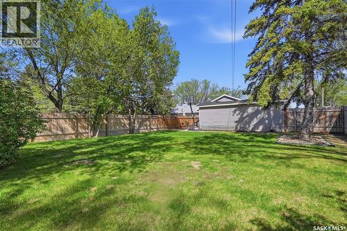 901 R Avenue N, Saskatoon, SK - Outdoor