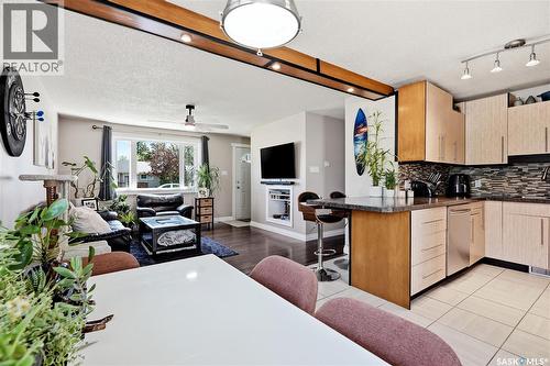 901 R Avenue N, Saskatoon, SK - Indoor