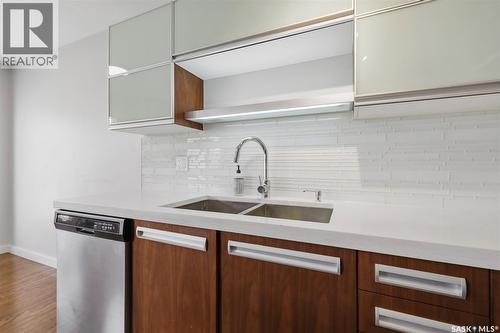 427 1303 Paton Crescent, Saskatoon, SK - Indoor Photo Showing Kitchen With Double Sink With Upgraded Kitchen