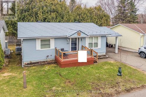 272 JEFF SMITH COURT  Newmarket, ON L3Y 8C5