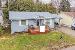 272 JEFF SMITH COURT Newmarket, ON L3Y 8C5