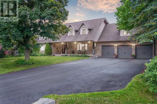 32 Cairns Boulevard, Springwater, ON - Outdoor