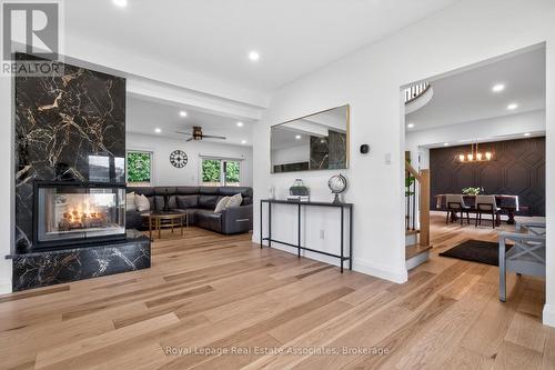 382 Nelles Road N, Grimsby, ON - Indoor With Fireplace