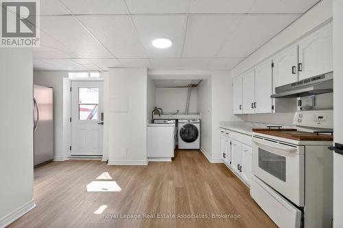 382 Nelles Road N, Grimsby, ON - Indoor Photo Showing Kitchen