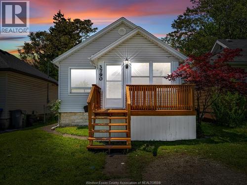 3790 GLENFIELD  Windsor, ON N9C 2B2