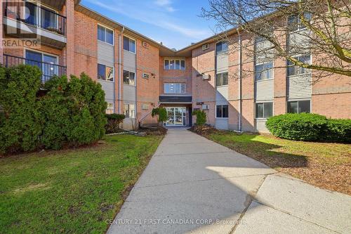 201 - 2228 TRAFALGAR STREET , London East (East E), Ontario N5V 4J8 2