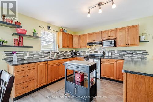 lots of counter space - 3301 Ross Avenue, Cornwall, ON - Indoor Photo Showing Kitchen With Double Sink