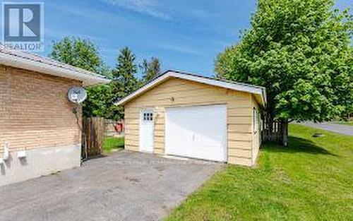 Detached garage - 3301 Ross Avenue, Cornwall, ON - Outdoor