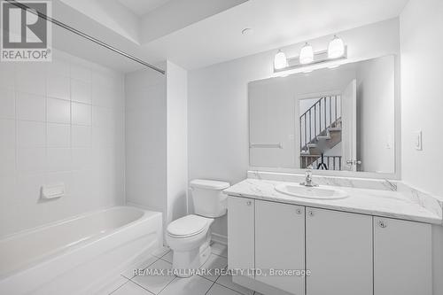 2496 Rosedrop Path, Oshawa, ON - Indoor Photo Showing Bathroom