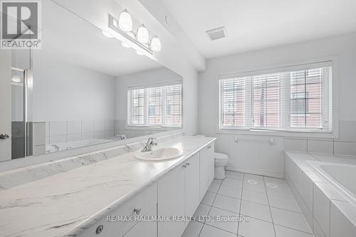 2496 Rosedrop Path, Oshawa, ON - Indoor Photo Showing Bathroom