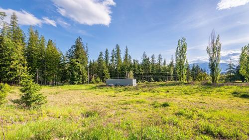 4852 48Th Street, Canyon, BC 