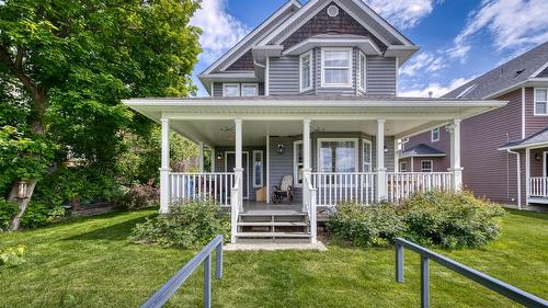 412 10Th Avenue, Creston, BC 