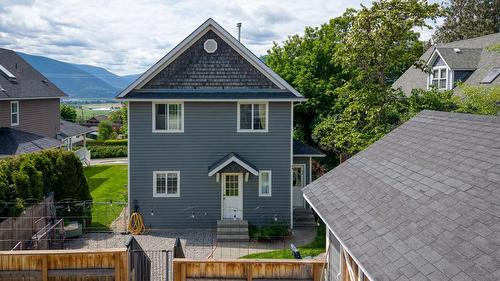 412 10Th Avenue, Creston, BC 