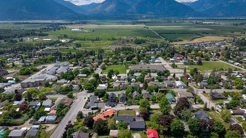412 10Th Avenue, Creston, BC 