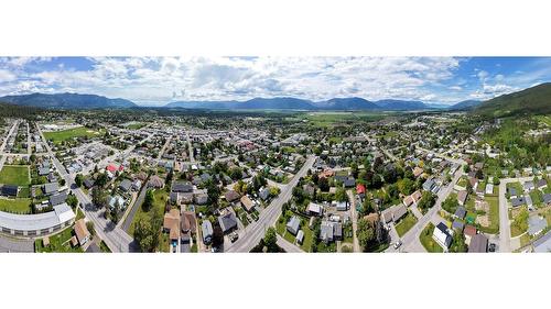 412 10Th Avenue, Creston, BC 