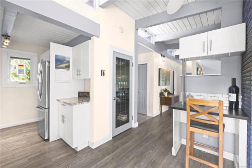 830 Beach Dr, Nanaimo, BC 