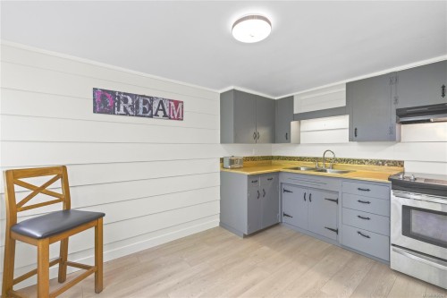 830 Beach Dr, Nanaimo, BC 
