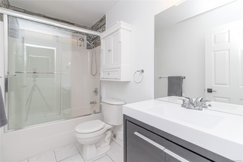 6191 Thomson Terr, Duncan, BC 