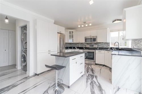 6191 Thomson Terr, Duncan, BC 