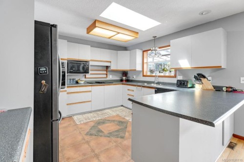 7330 Somenos Rd, Duncan, BC 