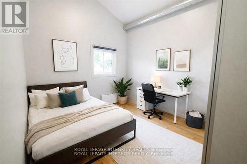 2347 Baseline Road, Ottawa, ON - Indoor Photo Showing Bedroom